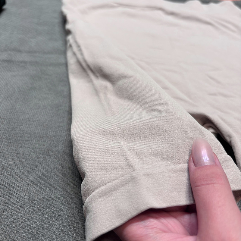 شلوارک ورزشی زنانه اچ اند ام مدل 1070781
